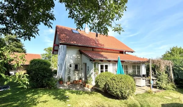Immobilie in Starnberg - Zauberhafte Kapitalanlage mit Altbau-Charme - verkehrsnah und vermietet
 - Bild 1