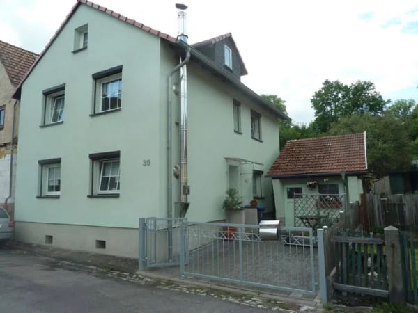 Immobilie in Bad Liebenstein - Kleines gemütliches Einfamilienhaus mit Nebengelass - Bild 2