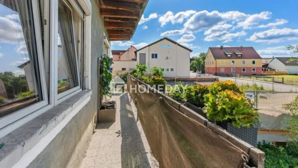 Immobilie in Nittenau - Mehrfamilienhaus mit stabilen Mieteinnahmen und Entwicklungspotenzial - Bild 2
