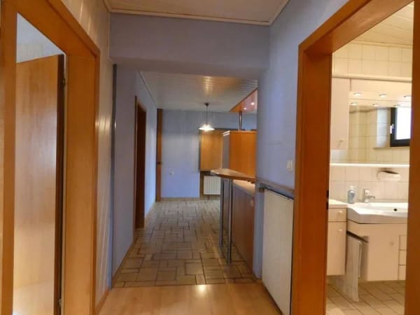 Immobilie in Etzenricht - Großes Zweifamilienhaus mit Doppelgarage und Nebengebäuden - Bild 1