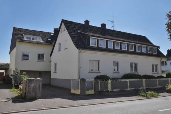 Immobilie in Idstein - Zwei Häuser – unzählige Möglichkeiten:
Mehrgenerationenwohnen oder Vermietung auf einem Grundstück - Bild 2