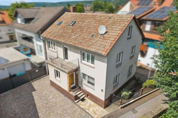 Immobilie in Linsengericht - Doppelhaushälfte in zentraler, aber ruhiger Wohnlage - Bild 0