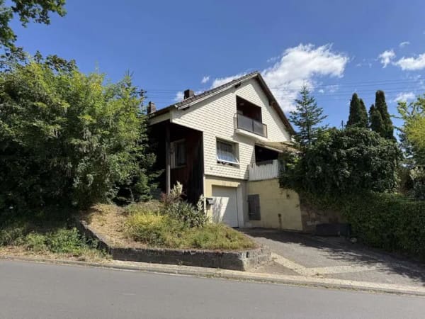 Immobilie in Mayen - Einfamilienwohnhaus in ruhiger Wohnlage der Gemeinde Alzheim - Bild 1