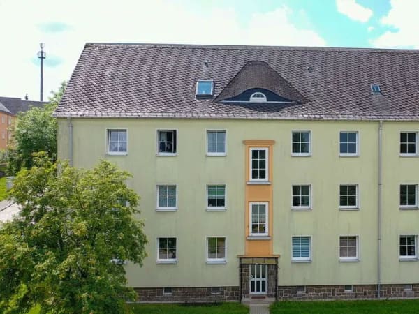 Immobilie in Johanngeorgenstadt - Gepflegte 2-Raum-Wohnung mit Tageslichtbad in ruhiger Lage von Johanngeorgenstadt - Bild 1