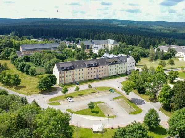 Immobilie in Johanngeorgenstadt - Gepflegte 2-Raum-Wohnung mit Tageslichtbad in ruhiger Lage von Johanngeorgenstadt - Bild 3