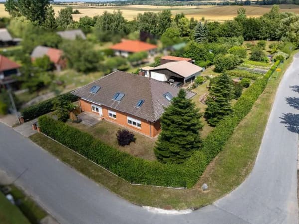Immobilie in Penzlin - Repräsentatives Anwesen mit Einliegerwohnung & Weitblick! - Bild 1