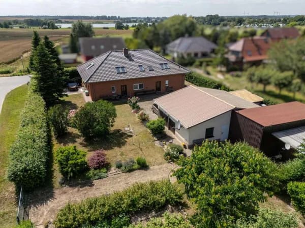 Immobilie in Penzlin - Repräsentatives Anwesen mit Einliegerwohnung & Weitblick! - Bild 2