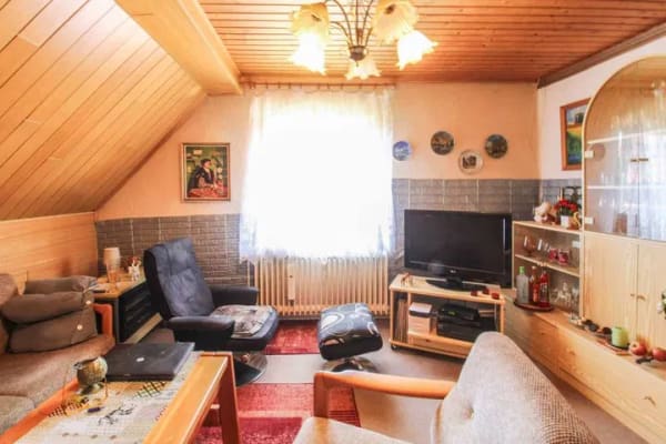 Immobilie in Duingen - Wohnen im Grünen: Dachgeschosswhg. mit Stellplatz & Garten - Bild 2
