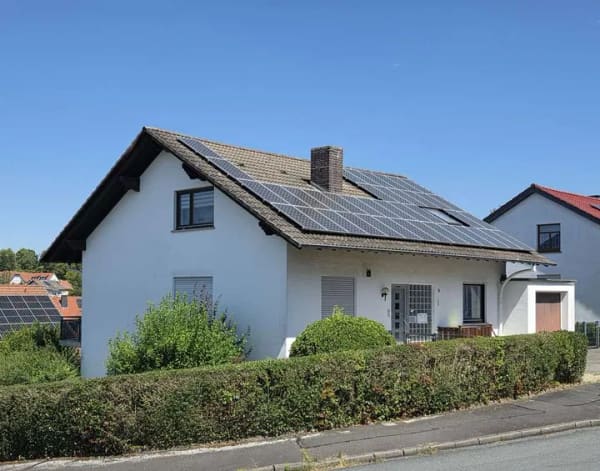 Immobilie in Hünfeld - Zweifamilienhaus mit Einliegerwohnung / Renditeobjekt - Bild 0