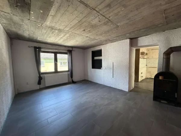 Immobilie in Maxsain - Handwerker aufgepasst: Einfamilienhaus mit viel Potenzial und Garten - Bild 2