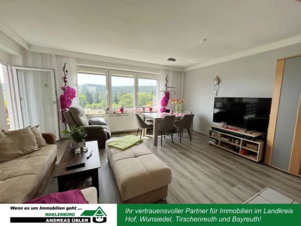 Immobilie in Naila - Natur genießen - Einfamilienhaus mit Balkon, Freisitz und Fernblick - Bild 4
