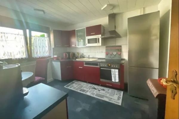 Immobilie in Lauf an der Pegnitz -  Einfamilienhaus mit 5 Zimmern und XXL-Stauraum in Schönberg  - Bild 3