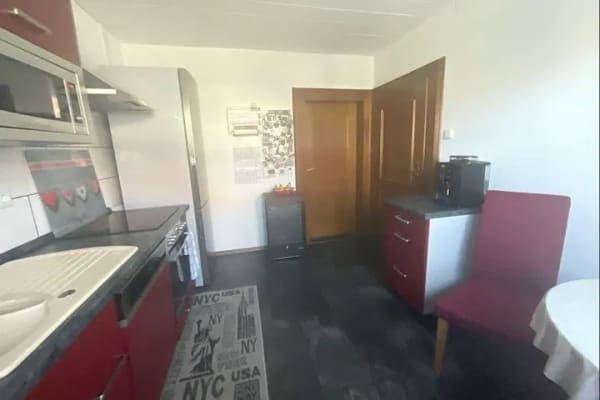 Immobilie in Lauf an der Pegnitz -  Einfamilienhaus mit 5 Zimmern und XXL-Stauraum in Schönberg  - Bild 4