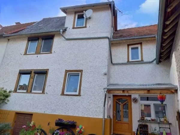 Immobilie in Langgöns - Einfamilienhaus mit Scheune und Garten in Langgöns-OT - Bild 2