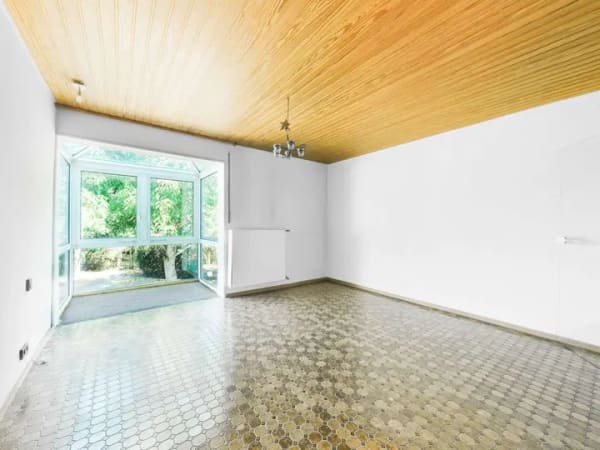 Immobilie in Weil im Schönbuch - Viel Platz für Ihre Wohnideen – Einfamilienhaus mit Einliegerwohnung in Weil im Schönbuch - Bild 2
