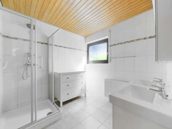 Immobilie in Weil im Schönbuch - Viel Platz für Ihre Wohnideen – Einfamilienhaus mit Einliegerwohnung in Weil im Schönbuch - Bild 3