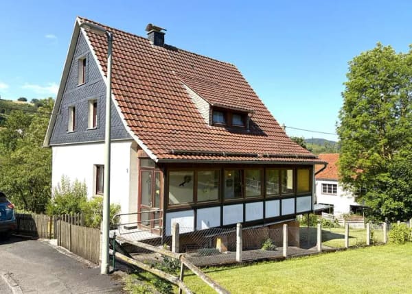 Immobilie in Marsberg - ***Schönes Einfamilienhaus mit Potenzial in Marsberg-Beringhausen*** - Bild 0