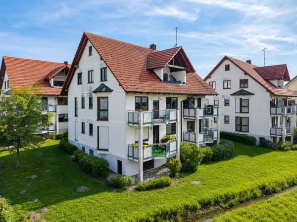 Immobilie in Mühlhausen-Ehingen - Ruhige Ortsrandlage - Charmante 2 Zi-Wohnung mit großem Hobbyraum - Bild 2
