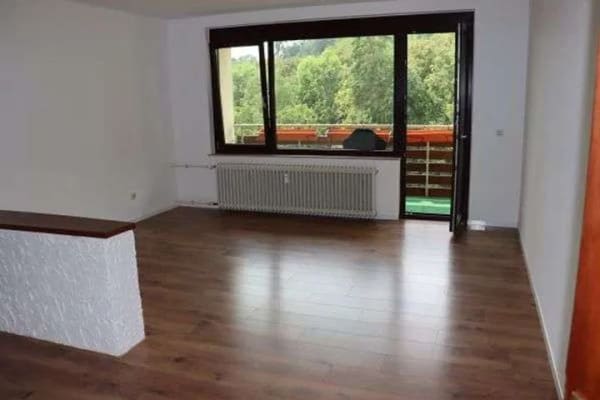 Immobilie in Bad Mergentheim - 3-Zi.-Wohnung mit Aufzug, Stellplatz, Balkon und Keller am Ortsrand von Bad Mergentheim - Bild 0