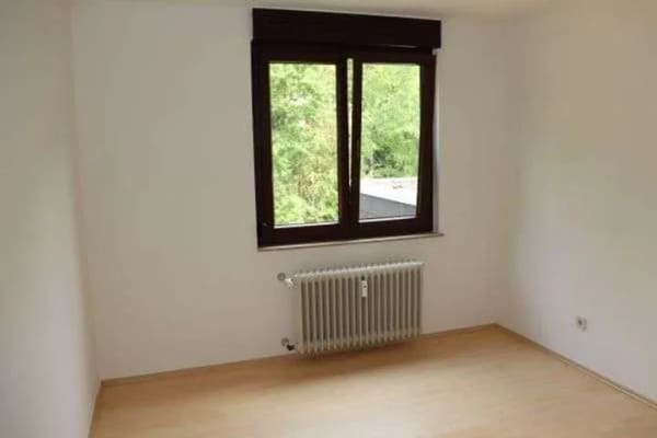 Immobilie in Bad Mergentheim - 3-Zi.-Wohnung mit Aufzug, Stellplatz, Balkon und Keller am Ortsrand von Bad Mergentheim - Bild 3