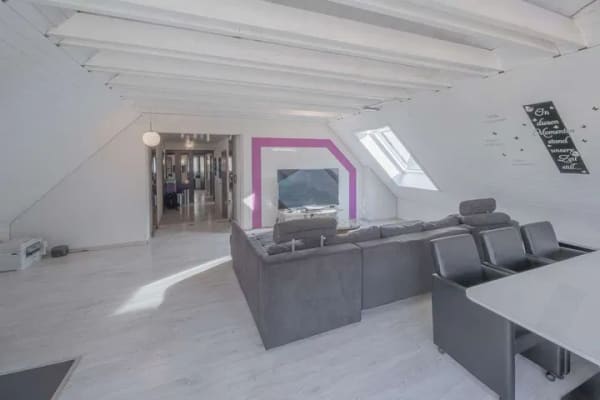Immobilie in Lauterbach - Zentrale, großzügige Wohnung mit viel Potenzial - Bild 2