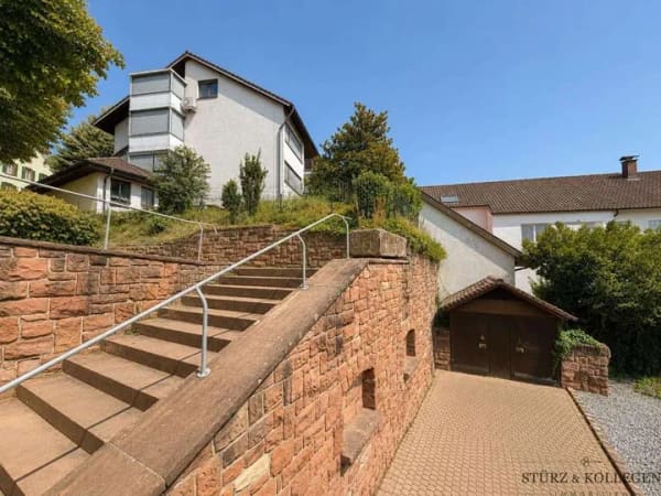 Immobilie in Mahlberg - Entwicklungsobjekt in zentraler Lage – Sanierungsbedürftiges Mehrfamilienhaus mit großem Potenzial - Bild 0