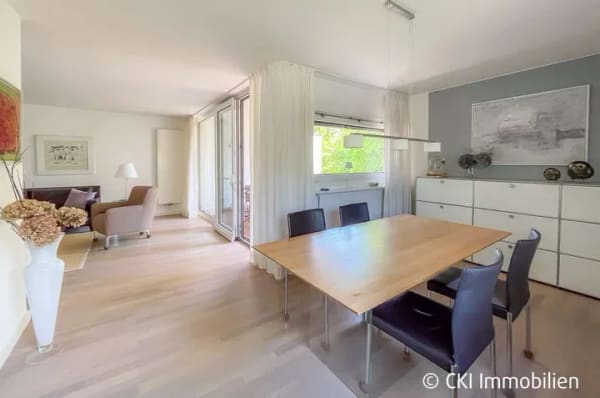 Immobilie in Krailling - Provisionsfrei für Käufer!
Moderne 3 Zi.-ETW mit Südloggia in sehr ruhiger Ortsrandlage in Kraillin - Bild 0