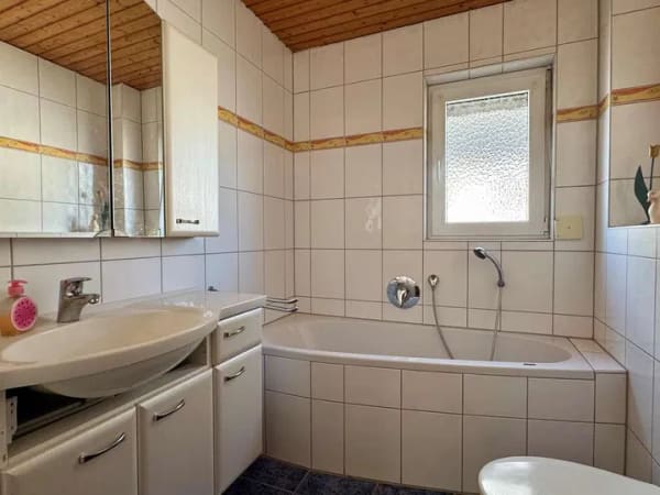 Immobilie in Haßmersheim - Familienfreundliches Wohnhaus mit Garten in Haßmersheim  - Bild 3