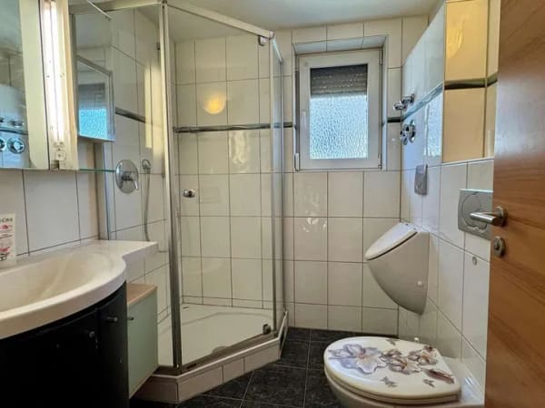 Immobilie in Haßmersheim - Familienfreundliches Wohnhaus mit Garten in Haßmersheim  - Bild 4