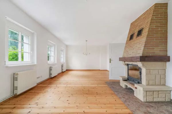 Immobilie in Nordwestuckermark - Charmantes Bauernhaus auf traumhaftem Naturgrundstück mit eigenem See - Bild 2