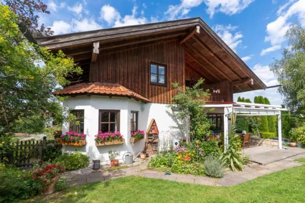 Immobilie in Babensham - Einfamilienhaus mit Seeblick. 
Ihr neues Zuhause wartet - verfügbar ab Sommer 2027 - Bild 0