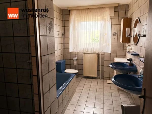 Immobilie in Ankum - Viel Raum für Ihre Träume: Einfamilienhaus mit XXL-Grundstück & Wohnmobil-Carport - Bild 4