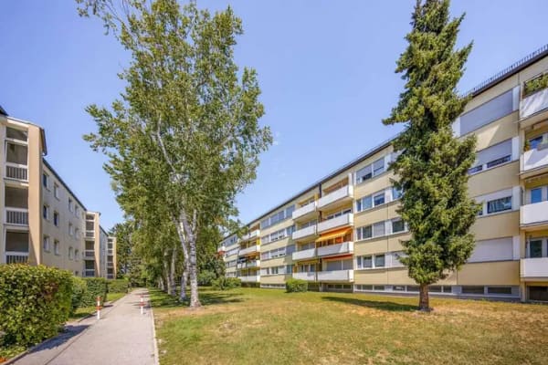 Immobilie in Garching bei München - Sofort bezugsfrei: 2-Zimmer-Wohnung in ruhiger Wohnlage mit Potenzial - Bild 1