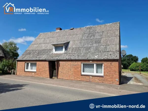 Immobilie in Stapel - Einfamilienhaus mit Entwicklungspotenzial und positiver Bauvoranfrage auf großzügigem Grundstück - Bild 0