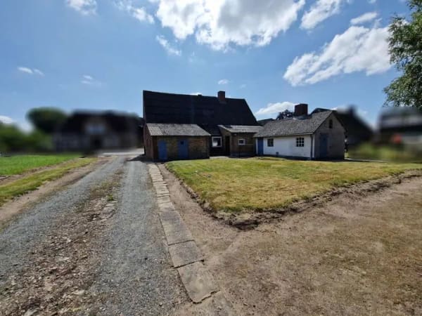 Immobilie in Stapel - Einfamilienhaus mit Entwicklungspotenzial und positiver Bauvoranfrage auf großzügigem Grundstück - Bild 2