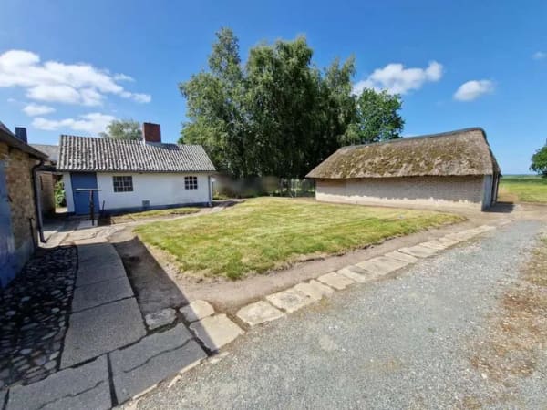 Immobilie in Stapel - Einfamilienhaus mit Entwicklungspotenzial und positiver Bauvoranfrage auf großzügigem Grundstück - Bild 3