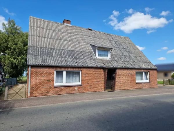 Immobilie in Stapel - Einfamilienhaus mit Entwicklungspotenzial und positiver Bauvoranfrage auf großzügigem Grundstück - Bild 4