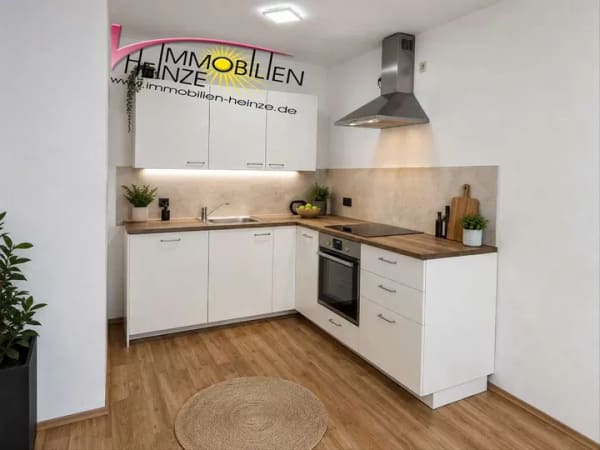 Immobilie in Hallstadt - Kleine tolle Wohnung - großer Schritt ins Eigentum! Mit EBK, Stellplatz, Keller! Renoviert und Bezug - Bild 1