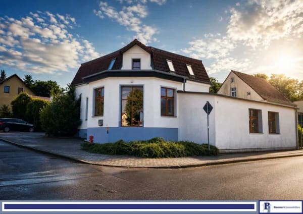 Immobilie in Waldsieversdorf - Märkische Schweiz: Charmantes Landhaus mit Einliegerwohnung nahe Buckow - Bild 0