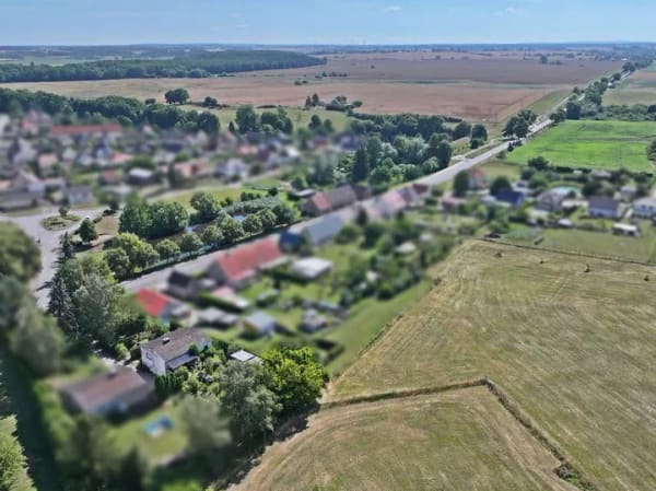 Immobilie in Neverin - Einfamilienhaus mit Gestaltungspotenzial bei Neubrandenburg - Bild 1
