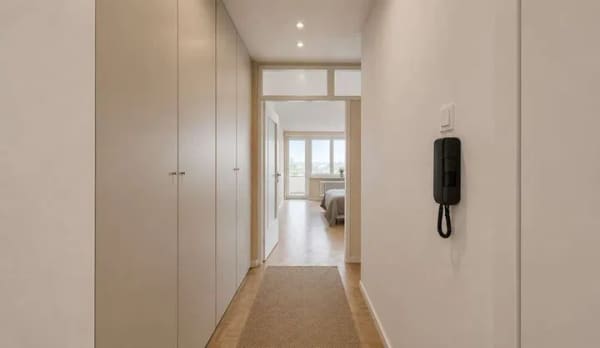 Immobilie in München - Kapitalanlage in Fürstenried – Renovierungsbedürftige 1-Zimmer-Wohnung mit Westbalkon - Bild 2