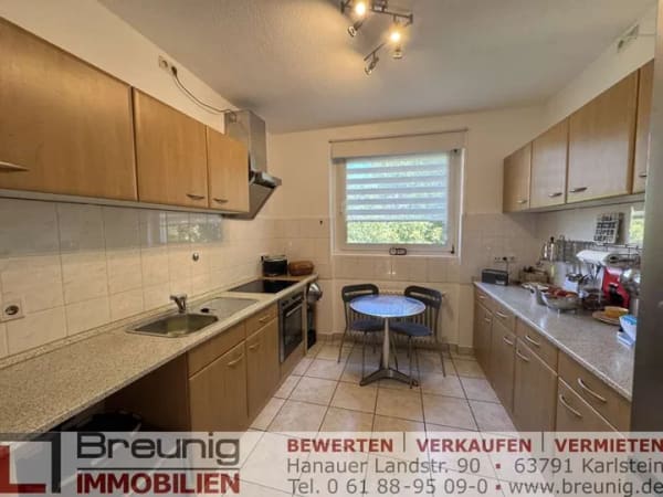 Immobilie in Großkrotzenburg - Gepflegte 3-Zi.-OG-Wohnung mit EBK & Loggia in Großkrotzenburg - Bild 1