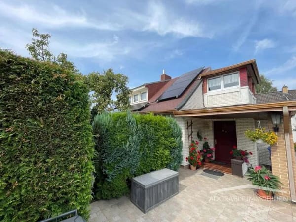 Immobilie in Wandlitz - Einfamilienhaus Wandlitz OT Klosterfelde bezugsfrei zu verkaufen. - Bild 0