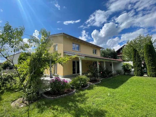 Immobilie in Nordendorf - Attraktives Einfamilienhaus mit großem Garten - Bild 0