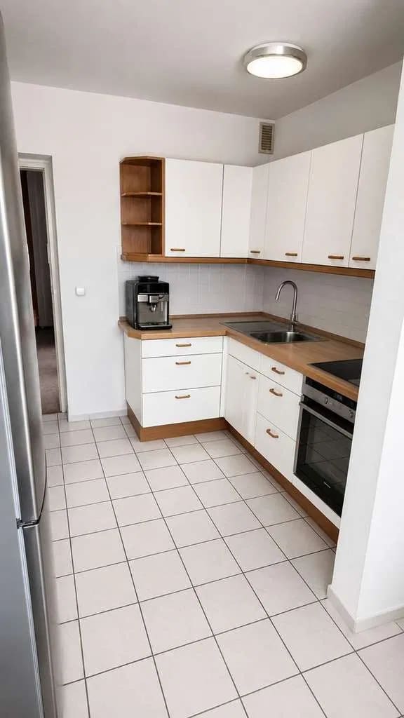 Immobilie in Traunreut - Vermietete 2-Zimmer-Wohnung mit Weitblick, Aufzug und Balkon - Kapitalanlage in Traunreut - Bild 4