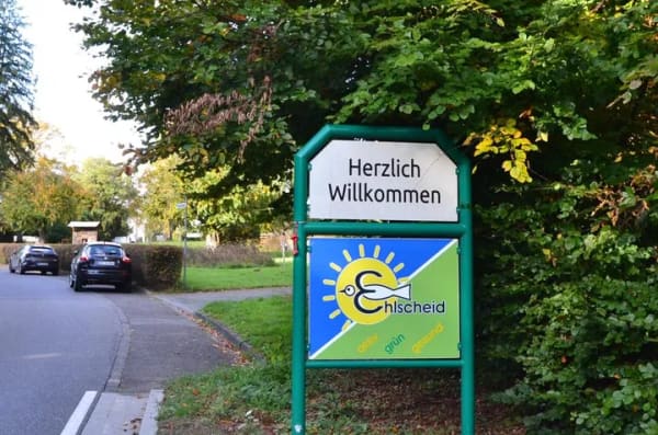 Immobilie in Ehlscheid - Sanierungsobjekt: Eigentums-Penthousewohnung in schöner, ruhiger Waldrandlage - Bild 0