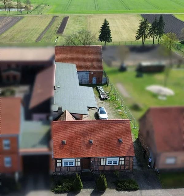 Immobilie in Tangerhütte - Einfamilienhaus mit Potenzial in Bellingen bei Tangerhütte – Großes Grundstück mit einer gut bestückten  Schmiede - Bild 1
