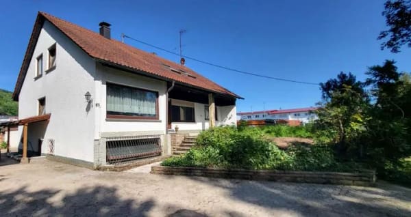Immobilie in Schorndorf - Architektenhaus in ausergewöhnlicher Alleinlage - Bild 0
