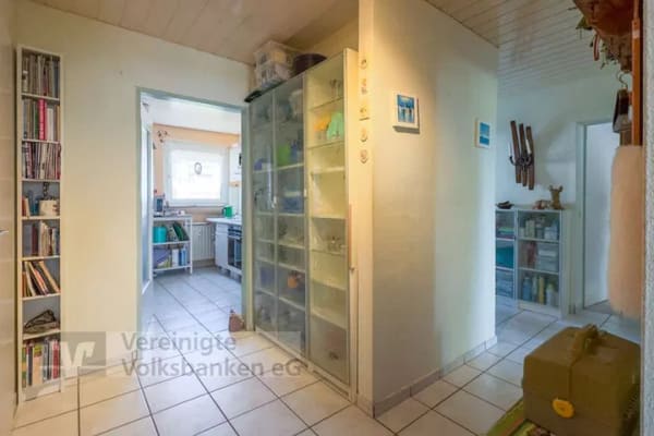 Immobilie in Holzgerlingen - großzügige und sofort bezugsfreie Wohnung in Holzgerlingen - Bild 2