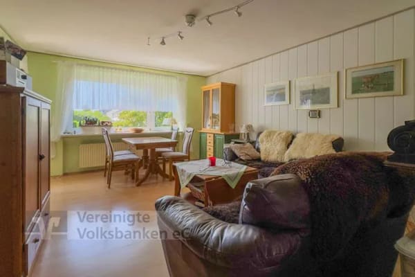 Immobilie in Holzgerlingen - großzügige und sofort bezugsfreie Wohnung in Holzgerlingen - Bild 3